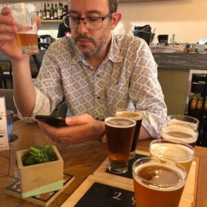 We may be missing #gabs, but we found the only all-Singaporean craft beer bar and we’re working our way through their taps... 🍻 @ SG TAPS
