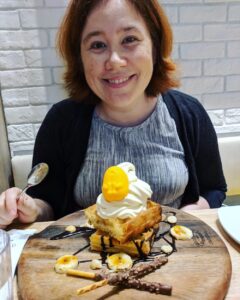 Made a pilgrimage to a cafe dedicated to Gudetama, Sanrio’s chronically-depressed lazy egg. #winning #grownups 🥚😍 @ Gudetama Café Singapore