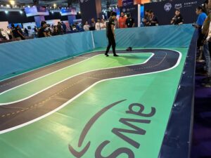 Scenes from the #AWSSummit Mumbai yesterday! I loved getting to catch up with colleagues, meet customers and members of the AWS community, hand out lots of #awsdress stickers, and check out inventive tech demos. Thank you to everyone who participated!