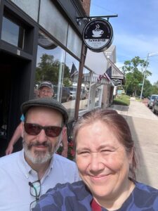 We finally made it to the Fawn River Coffee Co yesterday, and I had an iced coffee and a carrot cupcake. Great vibes and good food. Well done Anthony and Kara! ❤️☕️🧁