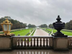 A rather grey, cold, and rainy day in Munich. We decided to check out the inside of Nymphenburg Palace to see where our pal Ludwig II was born. Then we had a very hearty and warming lunch at the palace cafe. We were delighted to pick up a copy of Miroslav Šašek’s book “München” with its charming 60’s illustrations of Bavaria! ❤️