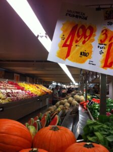 Hoosiers will laugh. Our local greengrocer is selling Halloween pumpkins for $5/kg. The smallest one I could find would therefore be $20. I resisted, but if I don't see them anywhere else in the next fortnight, I will probably cave.