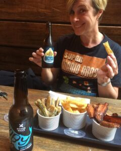 Look at this Melbourne hipster. (Perfect end to a long day!)