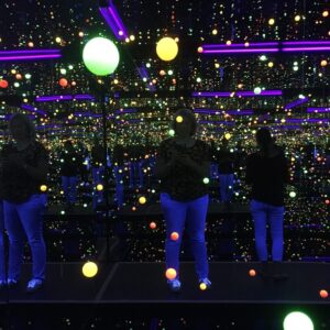 My soul is an infinite disco. Mirrors, blacklights, pumpkins, and polka dots. 😍💃🌌🎆 #yayoikusama @ Queensland Art Gallery/Gallery of Modern Art