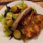 Happy 4th of July from rainy Munich! The Snook made us a Grillteller (grill plate) with garlic chicken thigh, bratwurst, and salad. And a homemade sour cherry pastry! 🍒