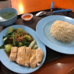 Hainanese chicken rice taste-off! I preferred flavour of Tian Tian but texture (and soup!) of Ah Tai. Also, the Tian queue was loooong. @ Maxwell Road Hawker Centre