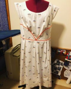 Had to improvise cap sleeves, but I reckon they work! All that’s left now is to hem and it’s ready for the Christmas party...