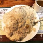 Biscuits and Gravy. 🇺🇸❤️🐷 (I’m on vacation!)