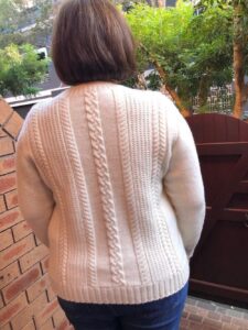 Now that the Easter Show has finished, I can finally show off the Baratheon jumper! The pattern is by Norah Gaughan, and the wool was from Ms. Gussett's 2011 "Ton of Wool" project. Sadly no ribbon 🤷‍♀️, but I'm very happy with it. More details over on Rav: ravel.me/webgoddess/shp